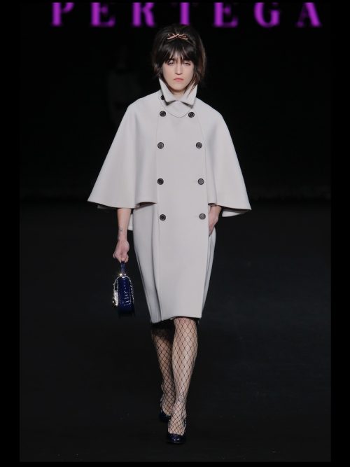 abrigo-manga-capa-pertegaz