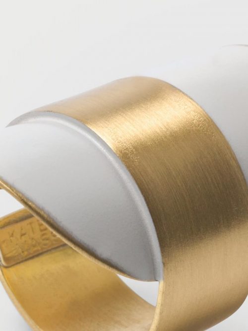 anillo-blanco-oro-bernarda-katerina-vassou