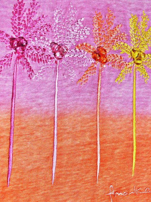 camiseta-lino-palmeras-bordadas-ananke(1)