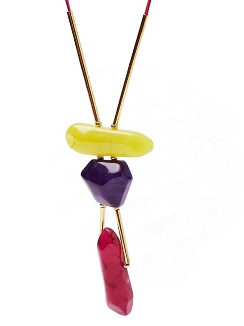 collar-largo-ante-oro-piedras-colores-kentta-aldazabal-fucsia