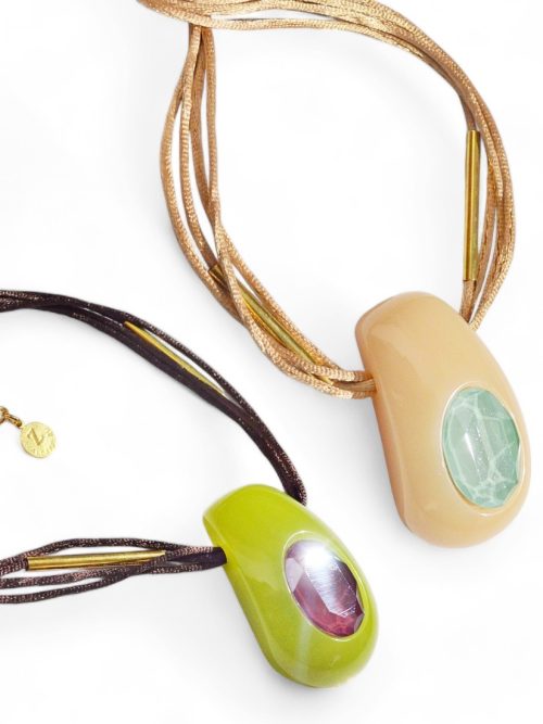 collar-dorado-seda-cristal-aldazabal