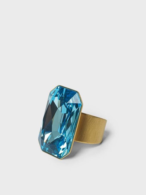 anillo-grande-dorado-cristal-azul-allium-katerina-vassou