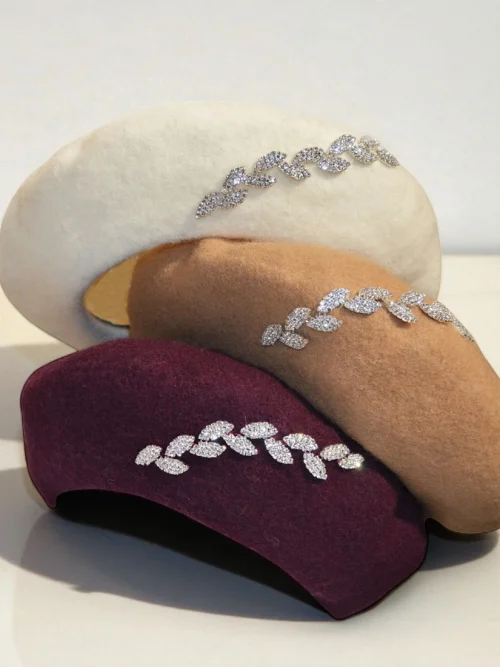 boina-lana-broche-hojas-cristrales-amelie-attraversiamo(1)