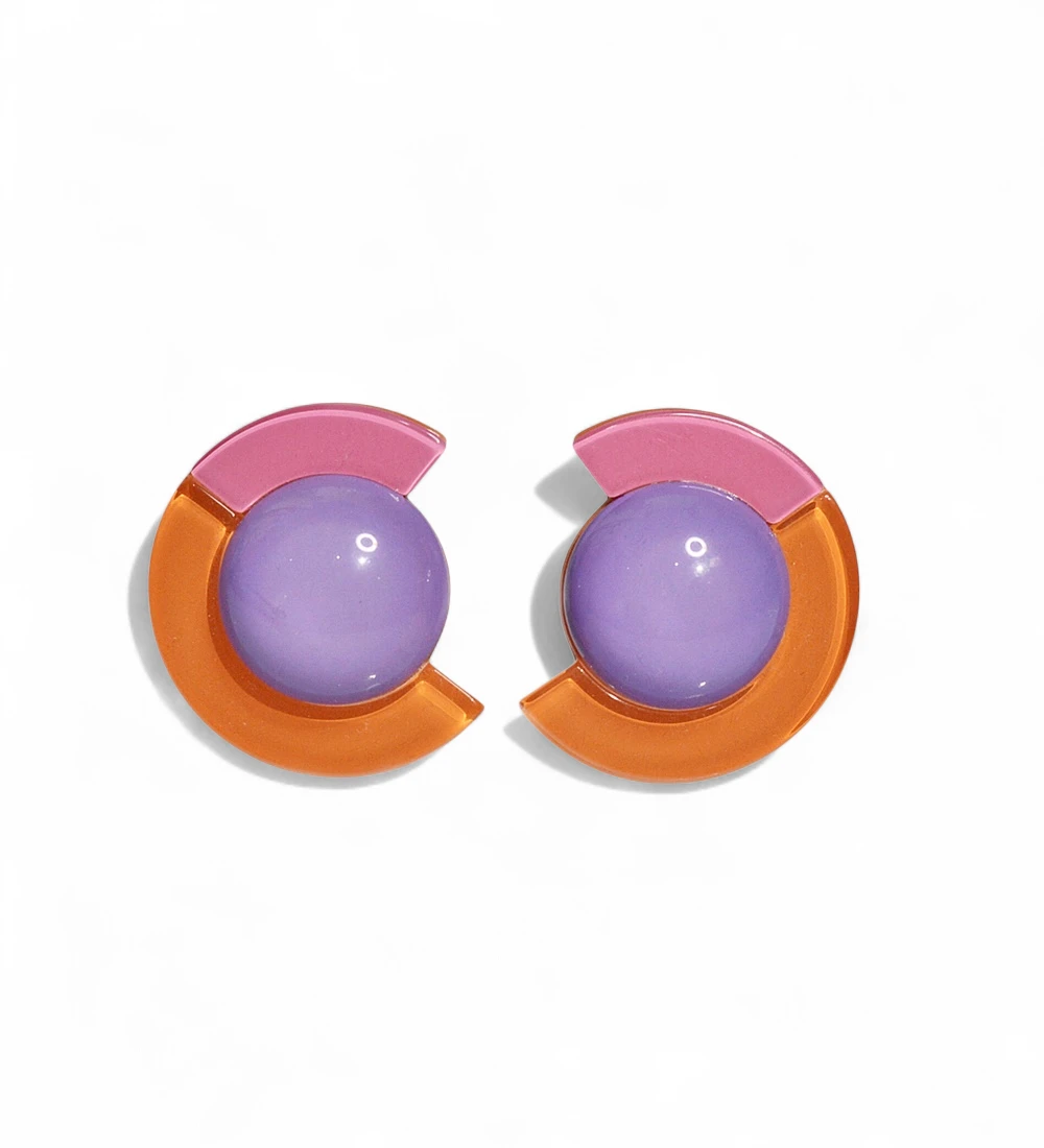 pendientes-grandes-geometricos-color-block-saturno-aldazabal-morado